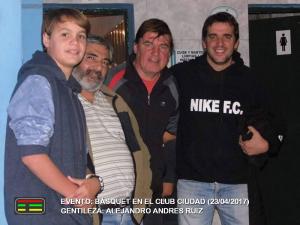 Básquet: Club Ciudad vs. Peñarol de Elortondo